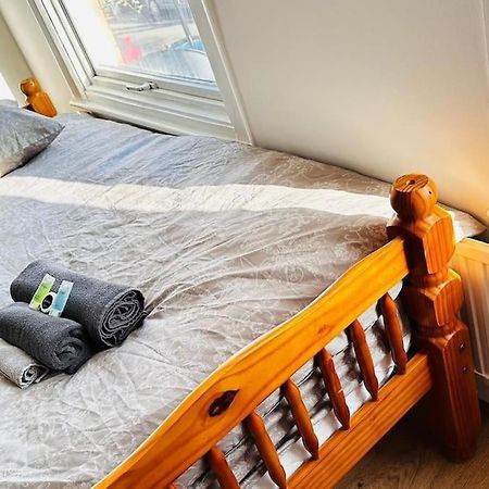 3 Bed House East London Home 외부 사진